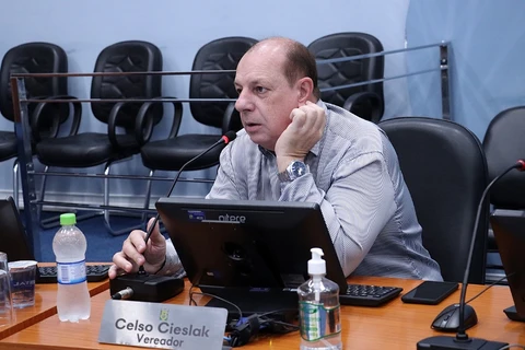 Justiça determina retorno de Celso Cieslak à Câmara de Ponta Grossa
