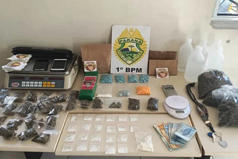 Dupla é detida suspeita de comercializar drogas no centro de PG