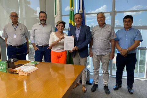 Prefeitura anuncia a instalação de empresa de logística e transportes