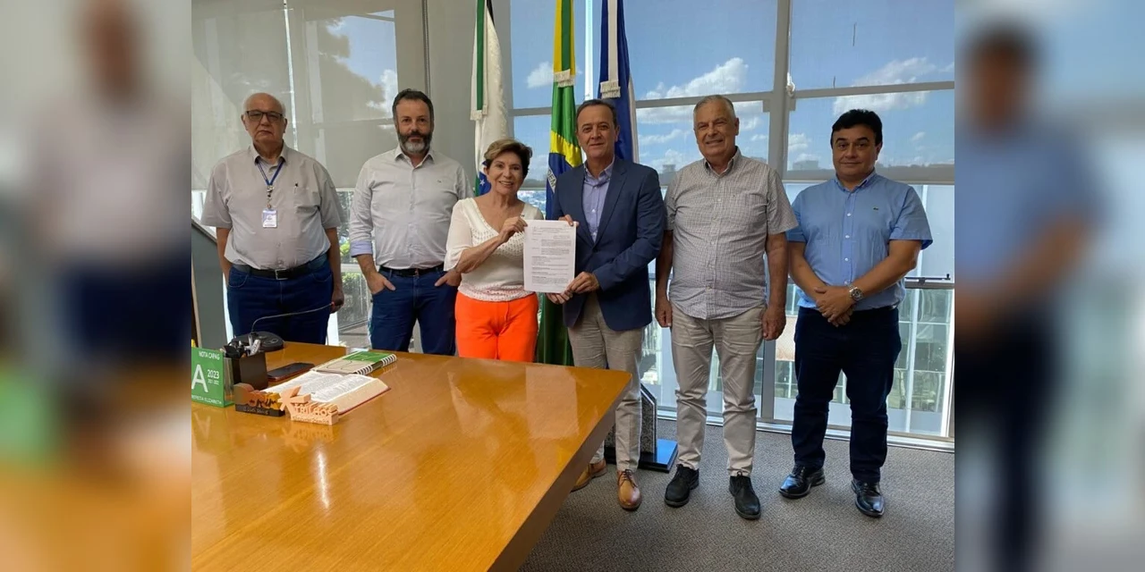 Prefeitura anuncia a instalação de empresa de logística e transportes