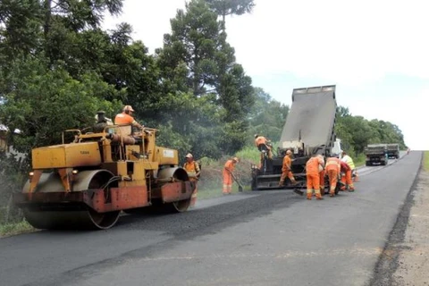 TCE-PR suspende mais uma licitação do DER devido a possíveis irregularidades