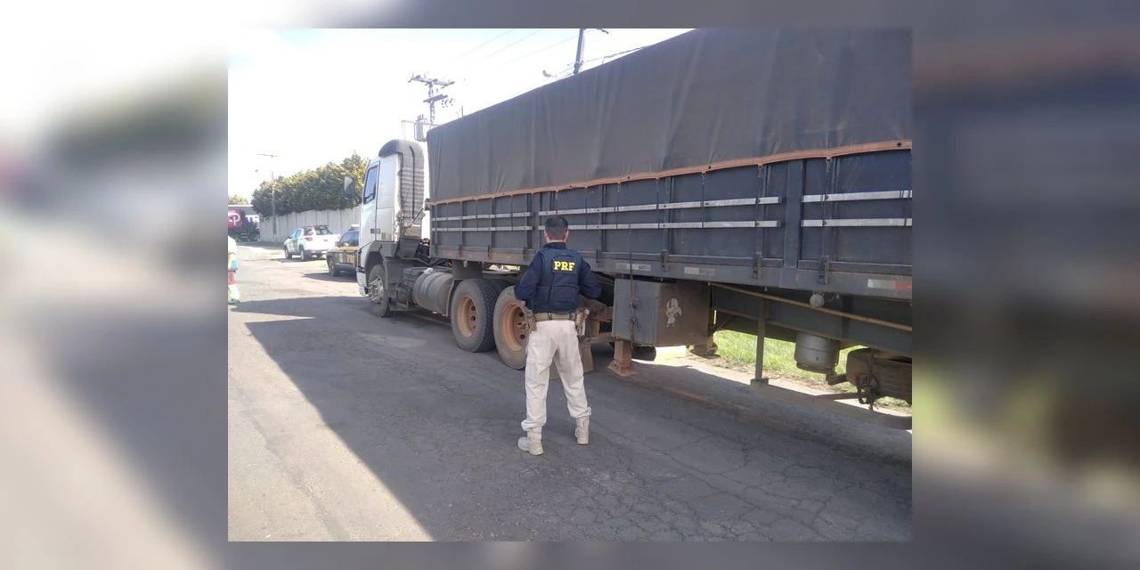 Caminhoneiro é preso em PG por dirigir com índice de álcool 5 vezes maior do que o considerado crime