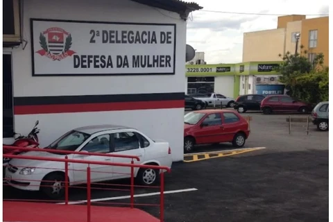 Filha encontra pais enforcados na garagem de casa, em Campinas (SP)