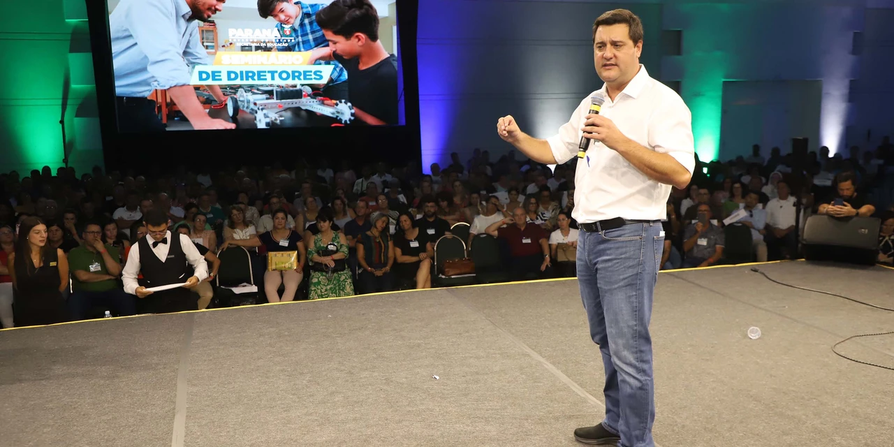 Governador anuncia mais R$ 100 milhões para reformas de escolas estaduais