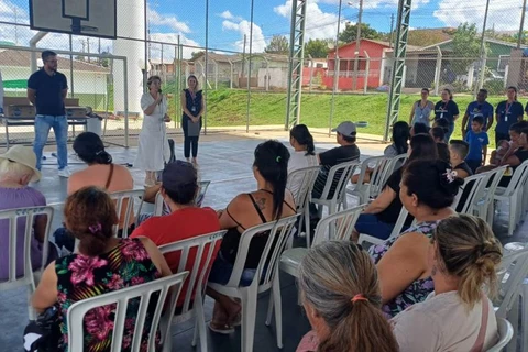 Moradores do Ouro Verde são contemplados com caixas d’água