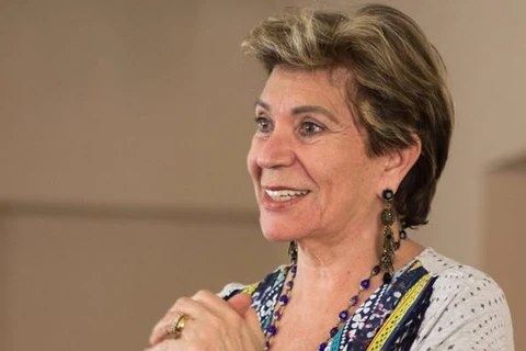 Prefeita anuncia saída do PSD “porque saio pela porta da frente”; diz Elizabeth