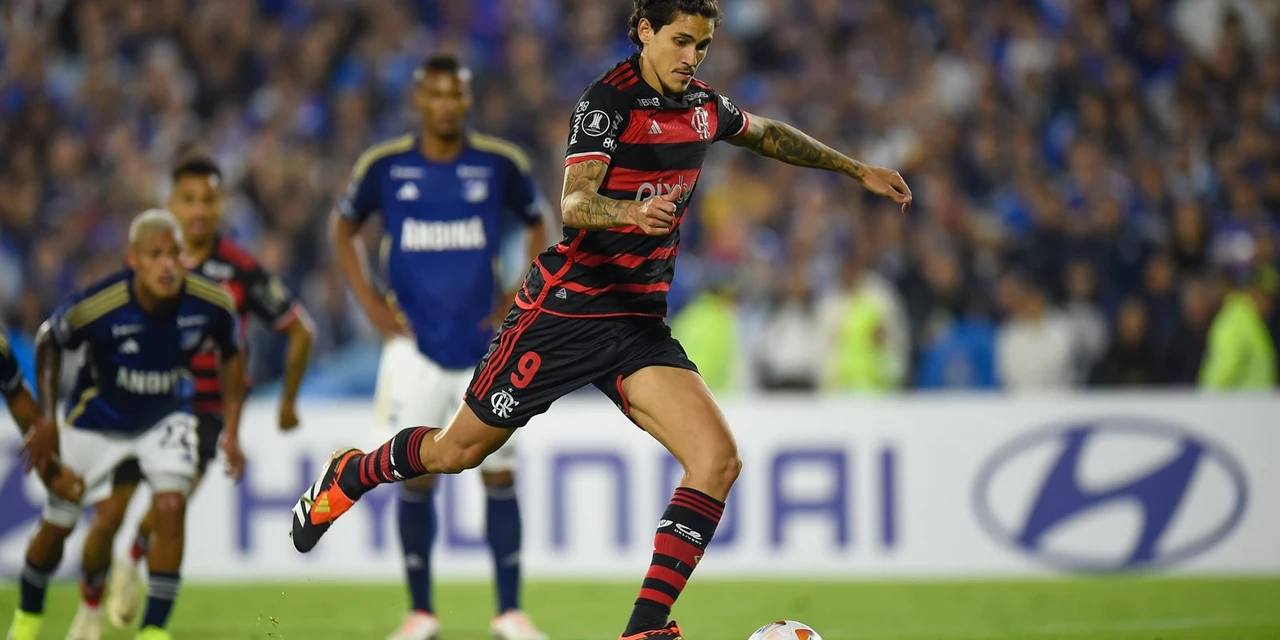 Flamengo larga na frente, mas sofre empate do Millonarios na estreia da Libertadores