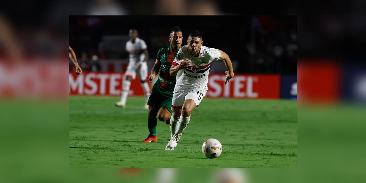 No MorumBIS, São Paulo vence o Cobresal por 2 a 0, na CONMEBOL Libertadores