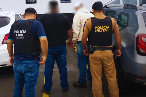 Polícia prende suspeitos de matarem jovem a tiro e facadas na região dos Campos Gerais