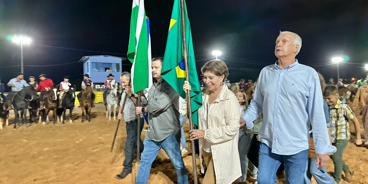 Prefeitura inaugura a pista de esportes equestres Carlos Meira Martins
