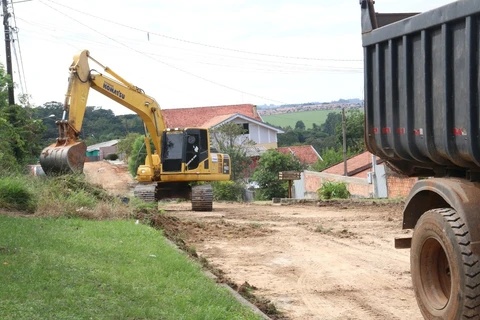 Obras de asfalto iniciam em ruas do Tânia Mara