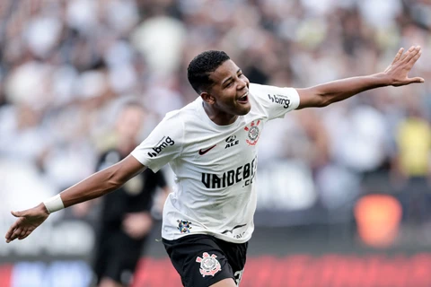 Em tarde de gala de Wesley, Corinthians bate Fluminense pelo Brasileirão