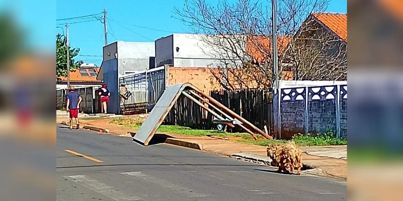 Moradores do Costa Rica denunciam ação de vândalos no bairro