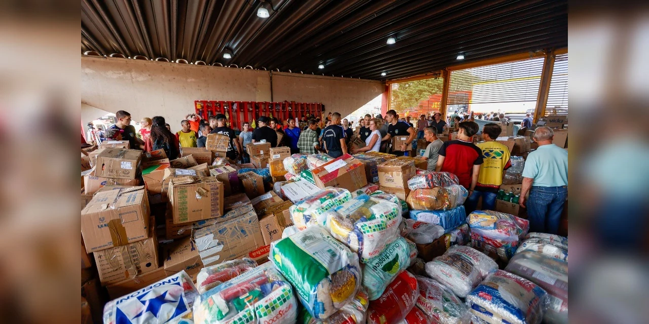 Com apoio da Ceasa, Paraná envia nova remessa com mais 400 toneladas de doações ao RS