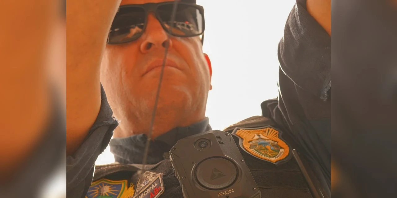 Guardas municipais começam a usar câmeras de vídeo nos uniformes