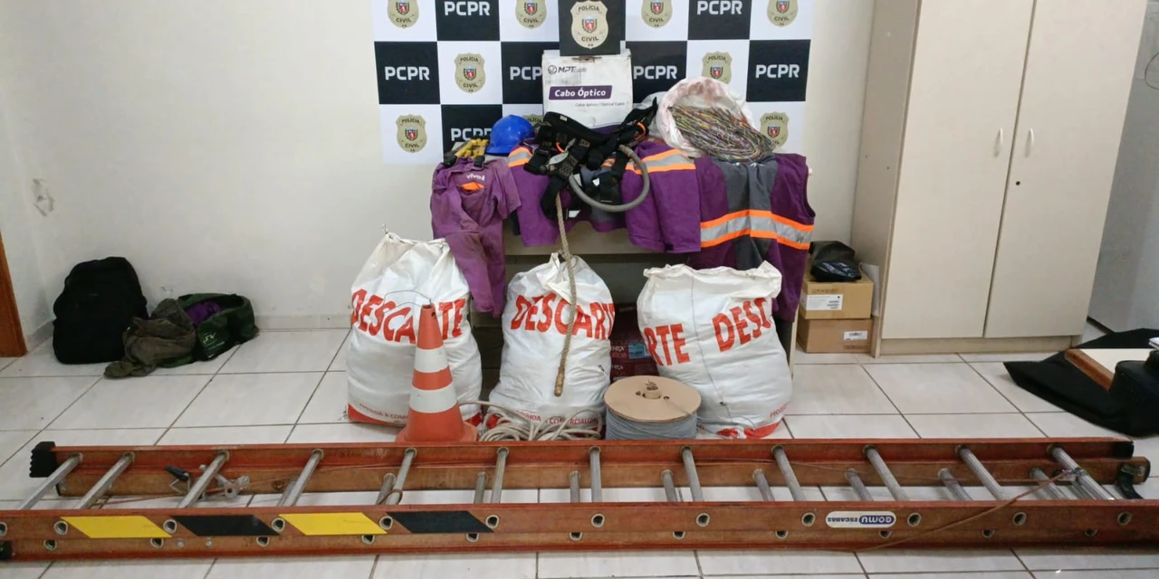 Polícia prende homem com mais de 200 kg de fios subtraído de operadoras de internet e telefonia