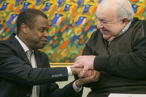 Vereador Herivelto Oliveira assume Prefeitura de Curitiba e se torna 2º prefeito negro da capital