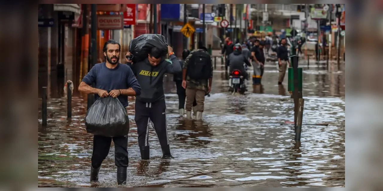 Geral Governo vai pagar dois meses de salários mínimos a trabalhadores do RS