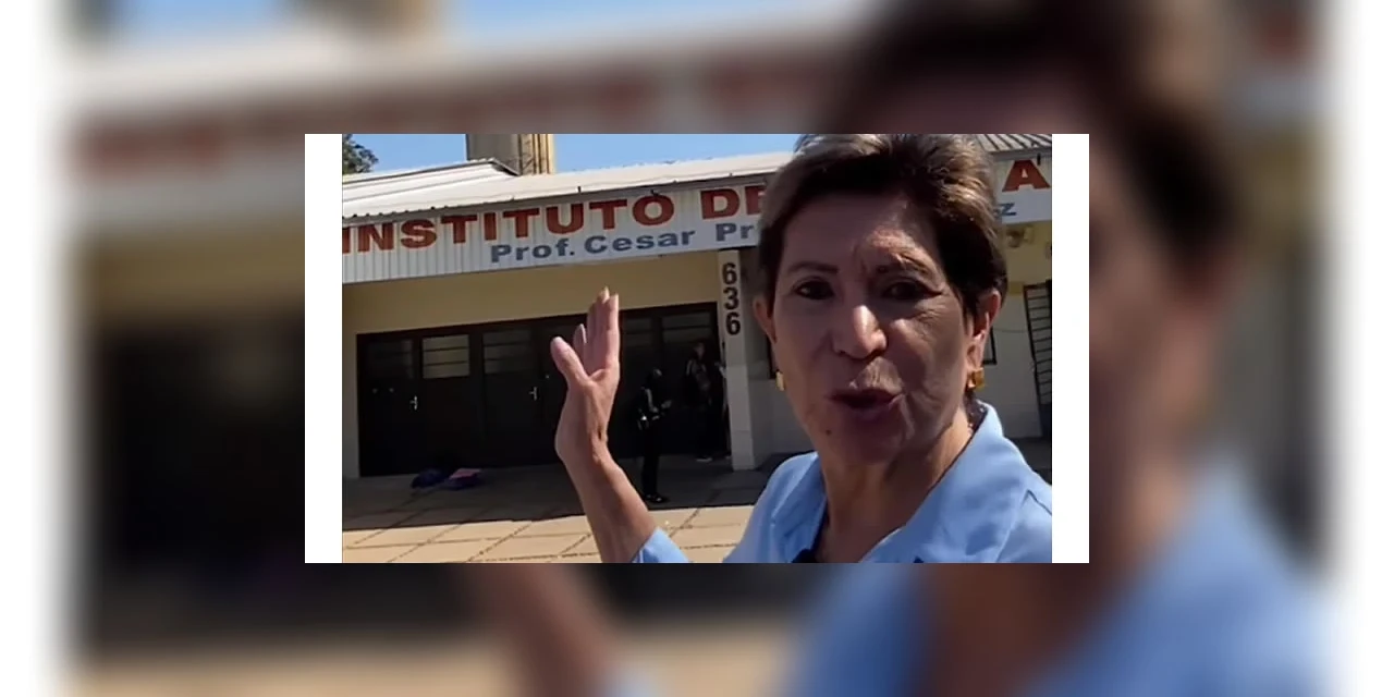 Elizabeth se manifesta em apoio a diretora do Instituto de Educação após afastamento