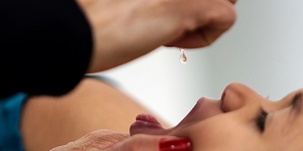 Dia D da vacinação contra a poliomielite será neste sábado em todo Paraná