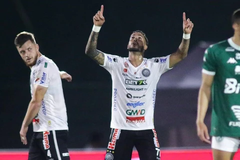 Operário vence o Guarani fora de casa e fica a dois pontos do líder