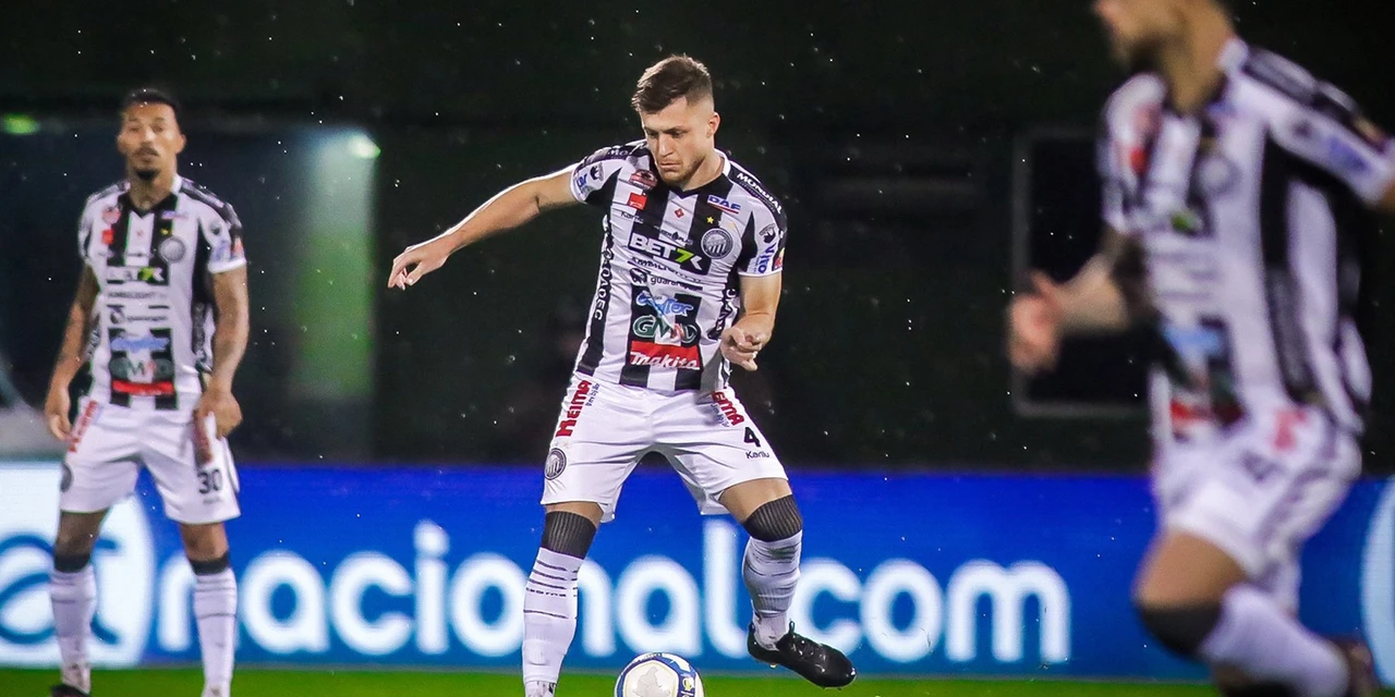 Operário vence a Chapecoense fora de casa e é vice líder da Série B