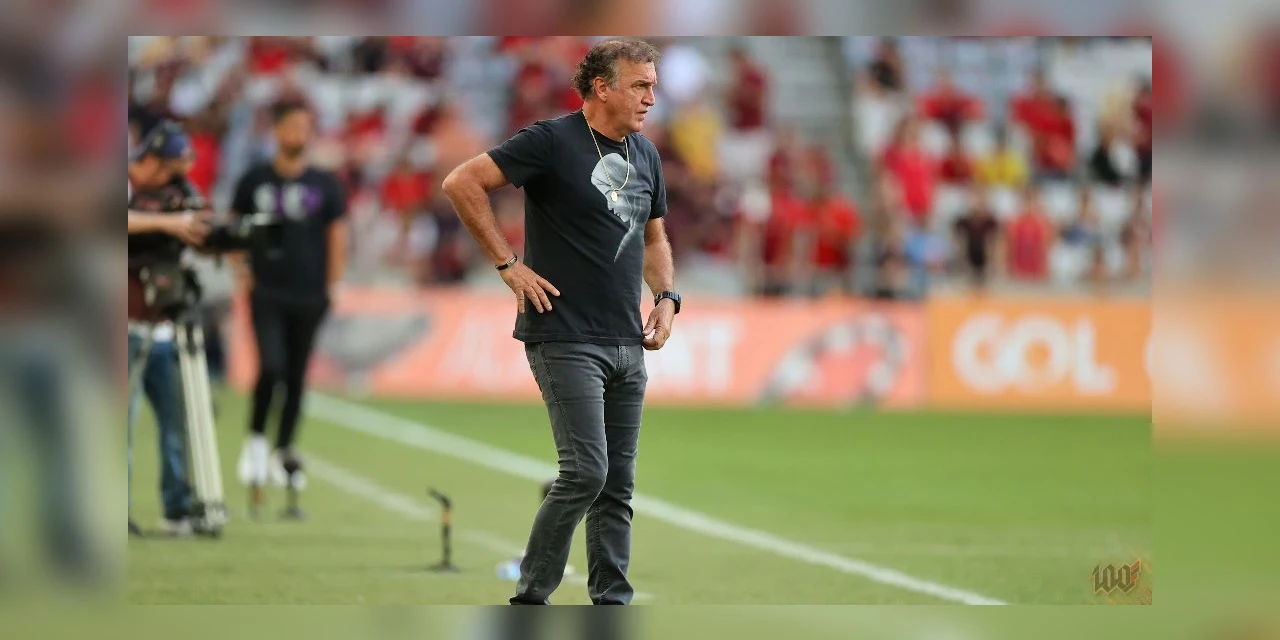 Cuca deixa o comando técnico do Athletico