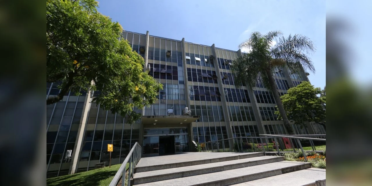 Prefeitura de Ponta Grossa realiza adiantamento do 13º