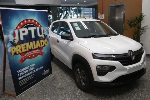 Veículos que serão sorteados pelo Nota PG e IPTU já estão expostos na Prefeitura