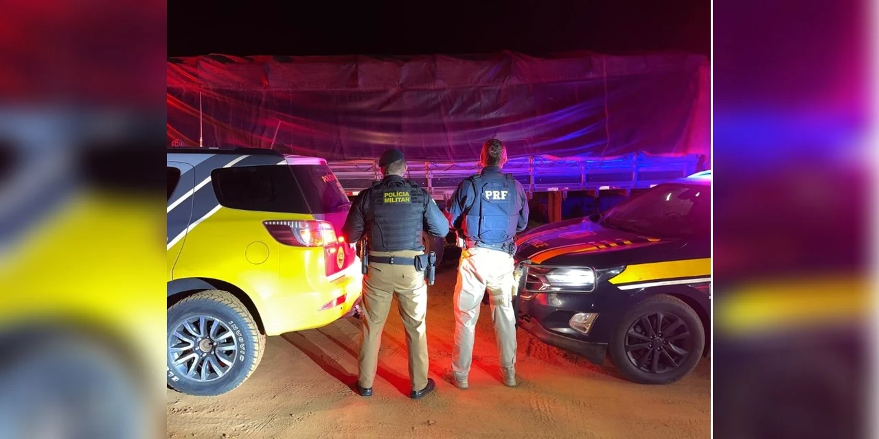 Polícia persegue caminhão com contrabando por mais de 15 quilômetros na região