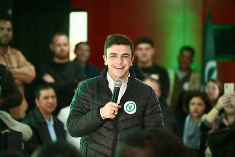 Aliel lança pré-candidatura à Prefeitura de PG