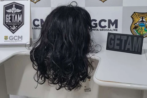 Madrasta que raspou cabelo da enteada é presa em PG