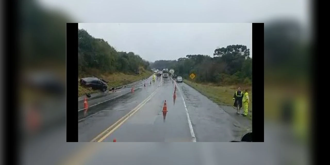 Duas pessoas morrem em grave acidente na BR-277, em Porto Amazonas