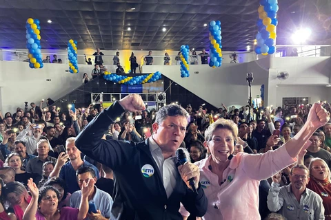 União Brasil oficializa Elizabeth Schmidt como candidata à Prefeitura de Ponta Grossa