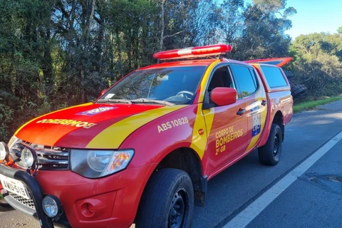 Grave acidente é registrado entre carreta e motocicleta na PR-151