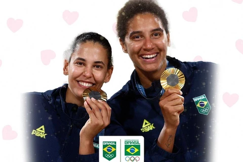 Duda e Ana Patrícia vencem as canadenses e são ouro no vôlei de praia