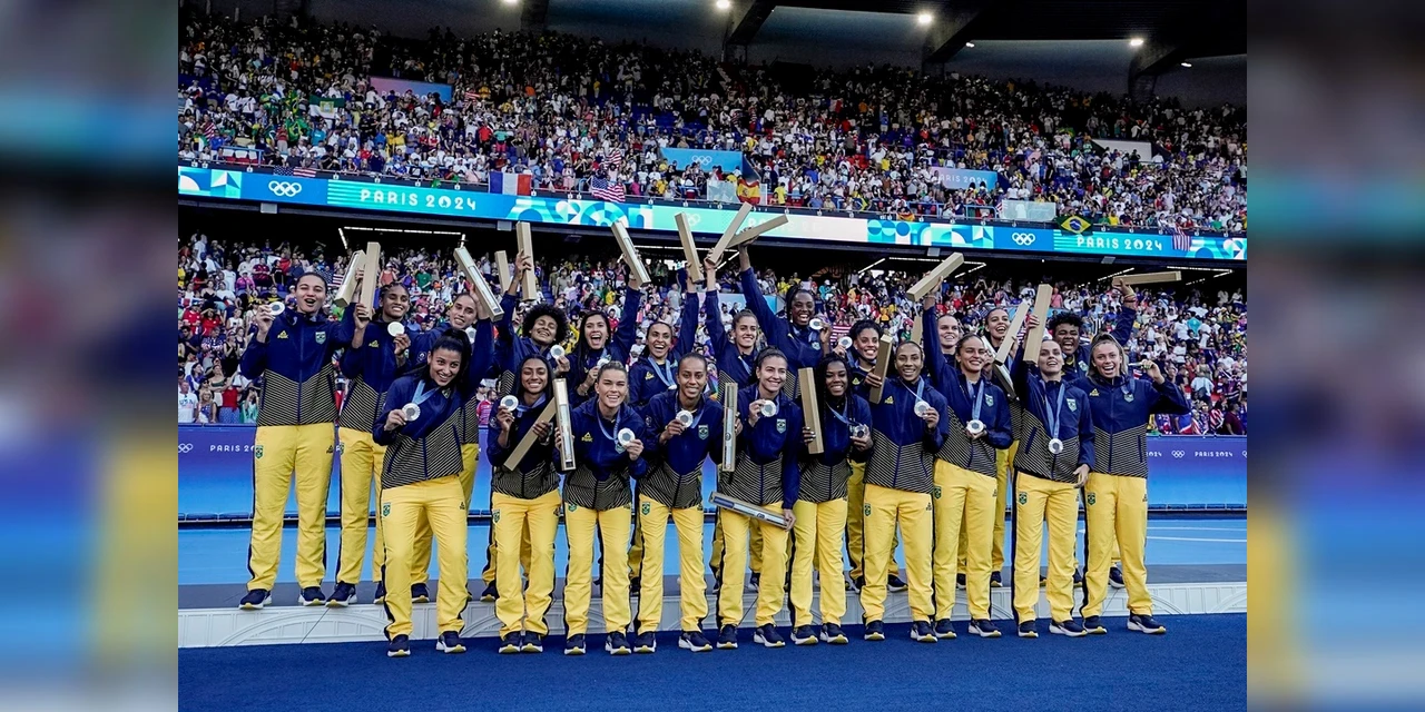 Prata no futebol, bronze no vôlei, show feminino e Brasil chega a 20 medalhas em Paris