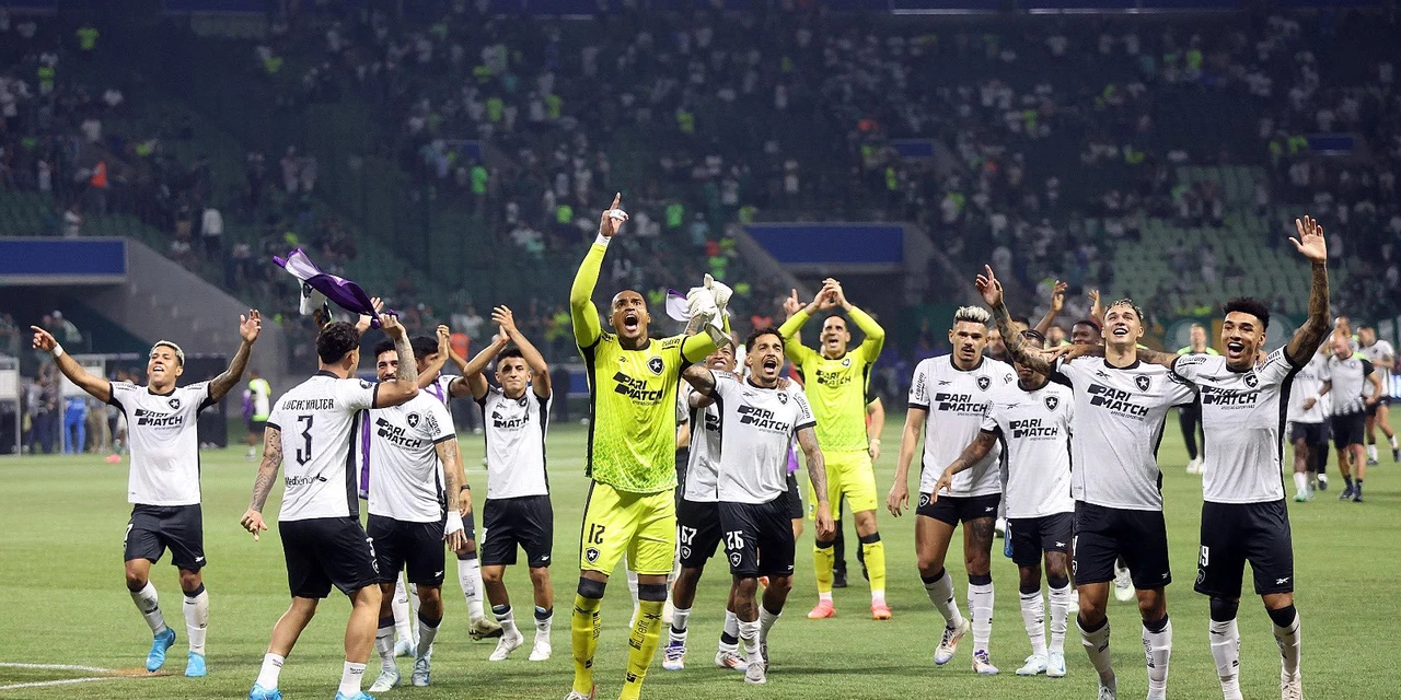 Botafogo segura empate com Palmeiras e avança na Copa Libertadores