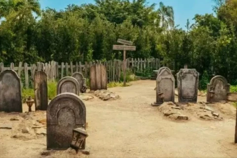 Beto Carrero inaugura fumódromo; “para fumantes que não têm medo de ir além”