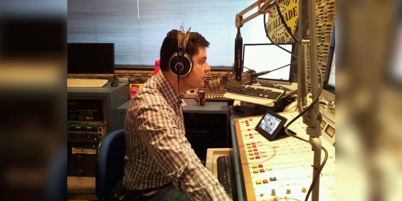 Marcelo Rangel é multado em R$ 40 mil por campanha antecipada na rádio da família