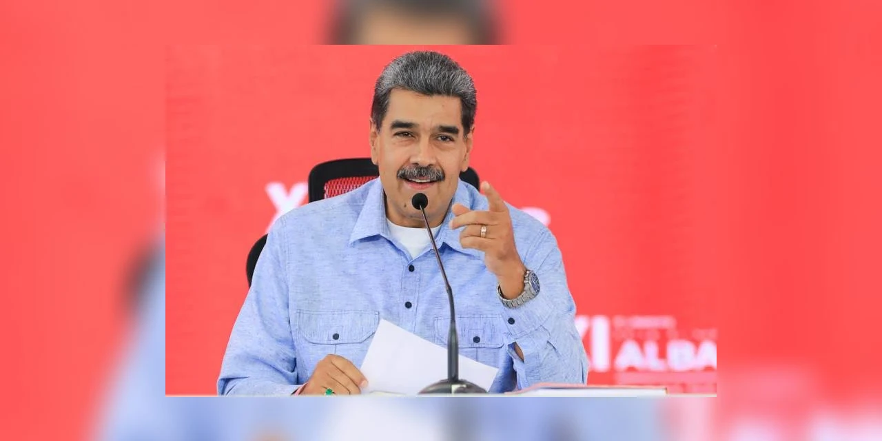 Maduro decreta adiantamento do Natal na Venezuela para 1º de outubro
