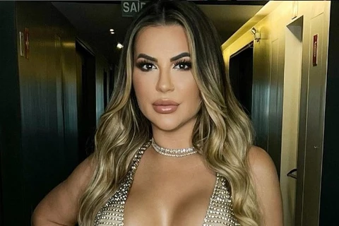 Deolane Bezerra passa por audiência de custódia e segue presa