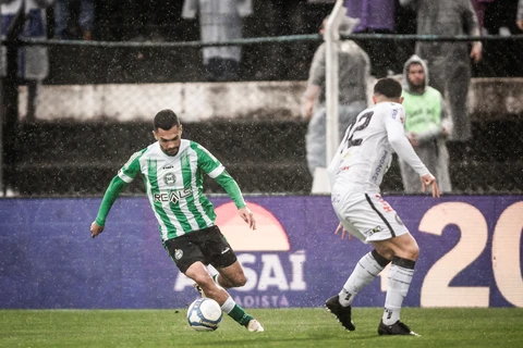 De virada Operário vence o Coritiba no Germano Kruger