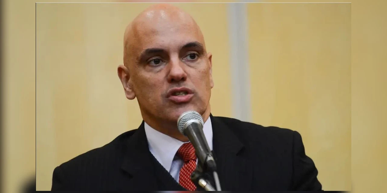 Moraes autoriza Daniel Silveira a progredir para o semiaberto