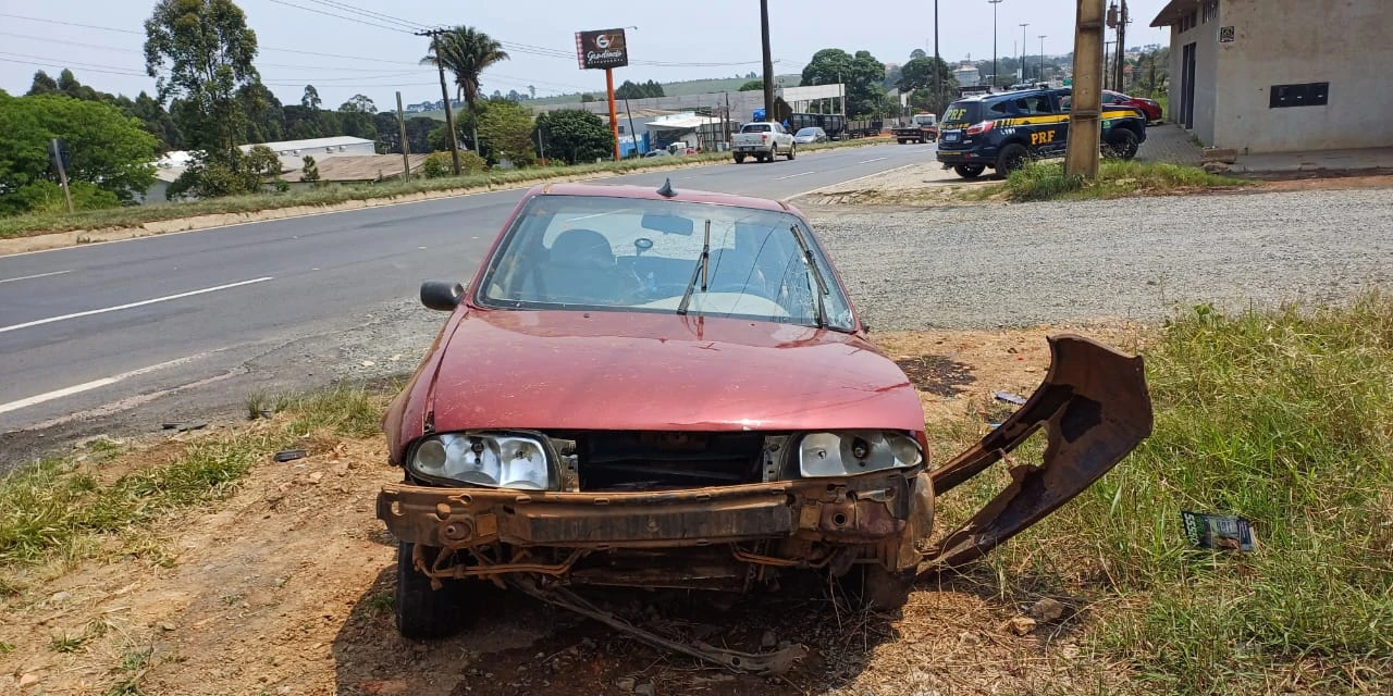 Homem é preso após dirigir embriagado e capotar veículo em PG