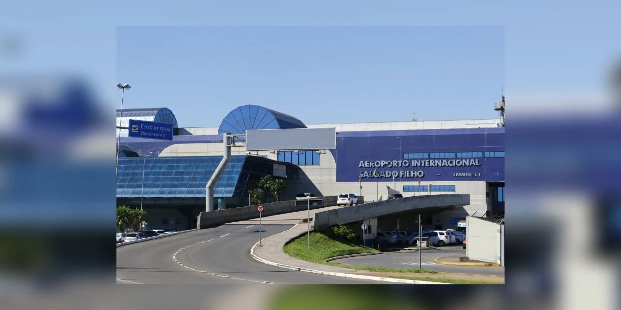 Após enchentes, Aeroporto Salgado Filho reabre nesta segunda no RS