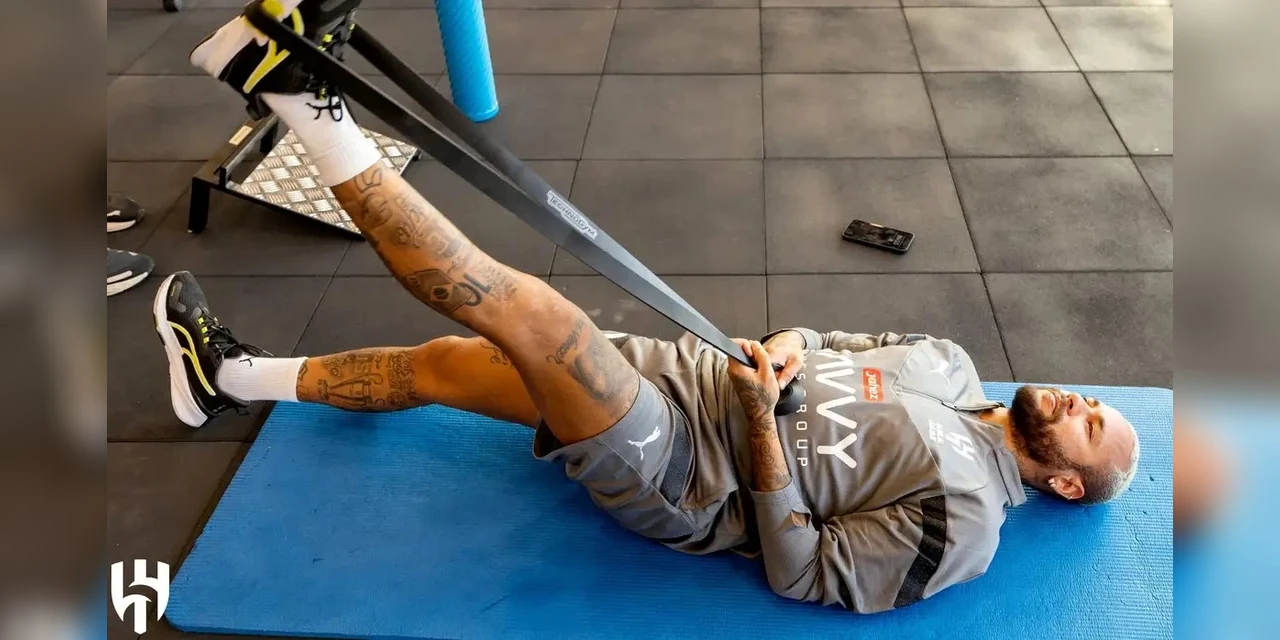 Neymar volta a treinar pelo Al-Hilal