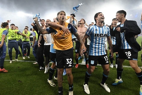 Racing vence o Corinthians e avança para a final da Copa Sul-Americana