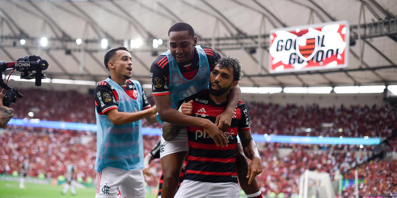 Flamengo vence Atlético-MG por 3 a 1 e larga na frente na decisão da Copa do Brasil