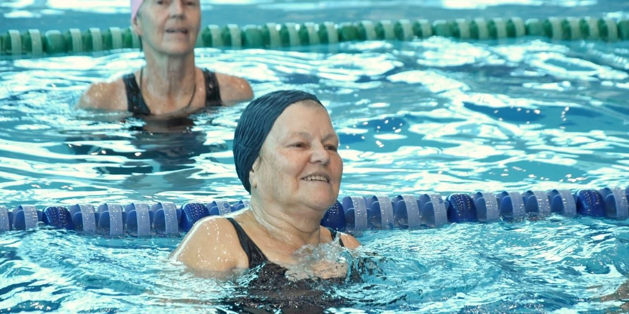 Piscina da Arena Multiuso faz quase 11 mil atendimentos mensais